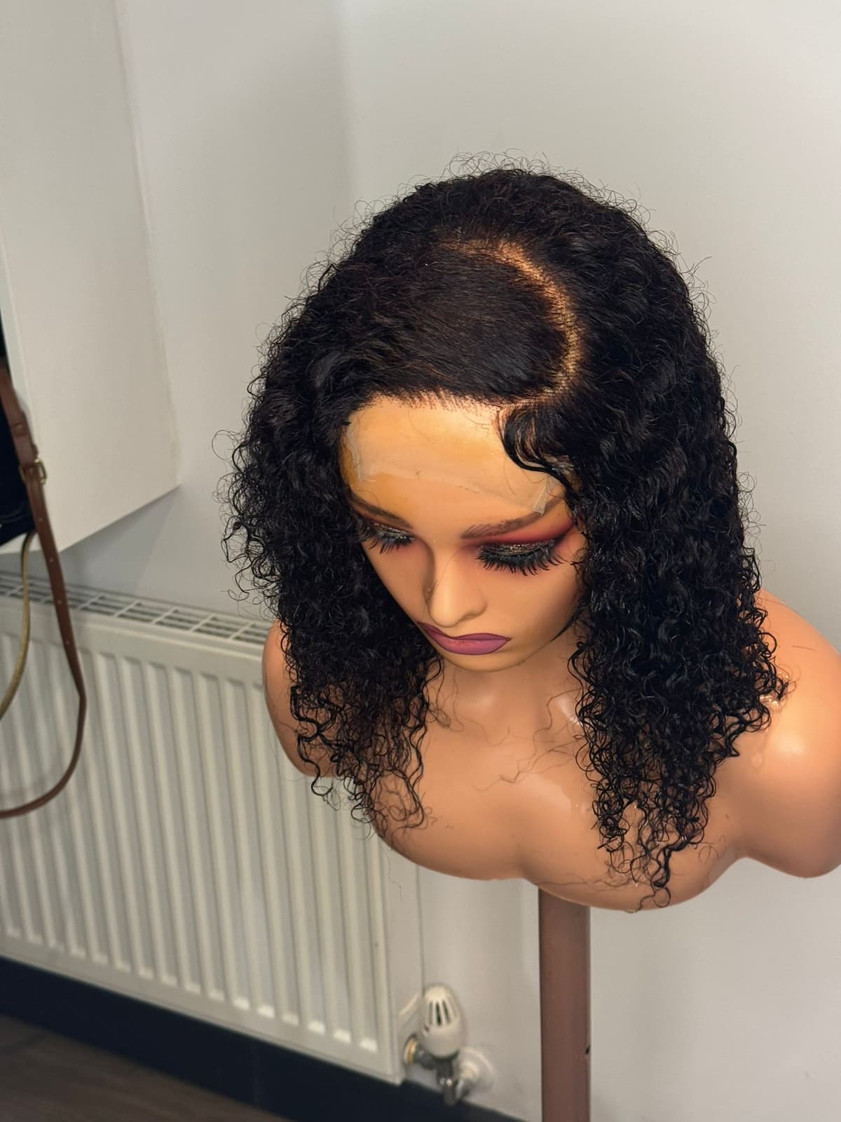 Curly lace-front texture